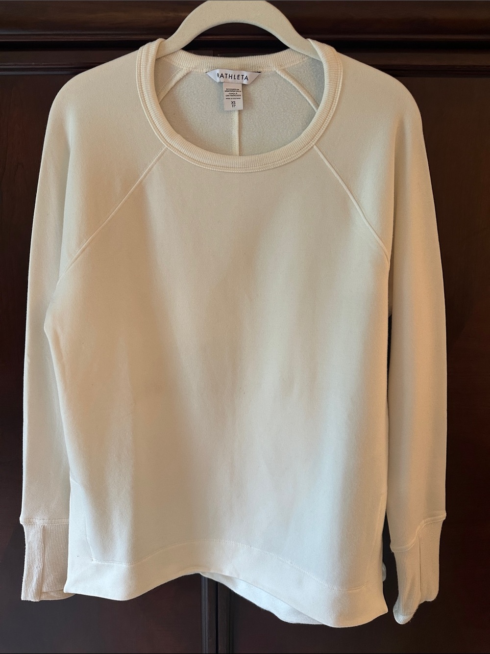 Athleta Women’s Coaster Luxe Recover Sweatshirt in Cream NWOT size XS